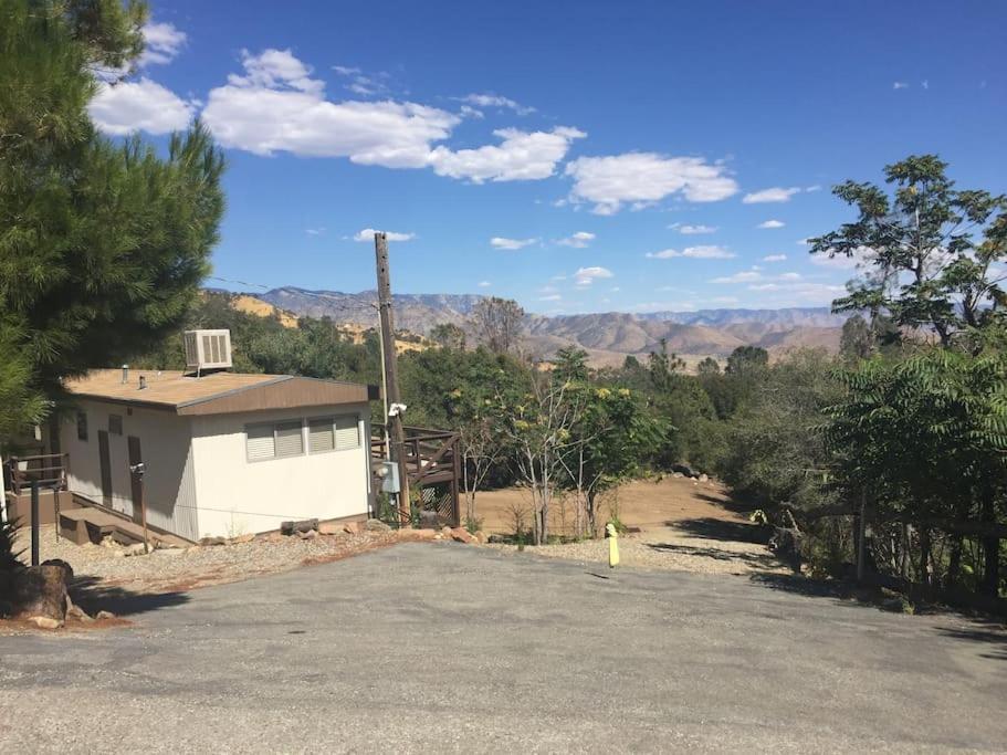 Shirley Creek Retreat: A Mountain Oasis Villa Wofford Heights Exterior photo