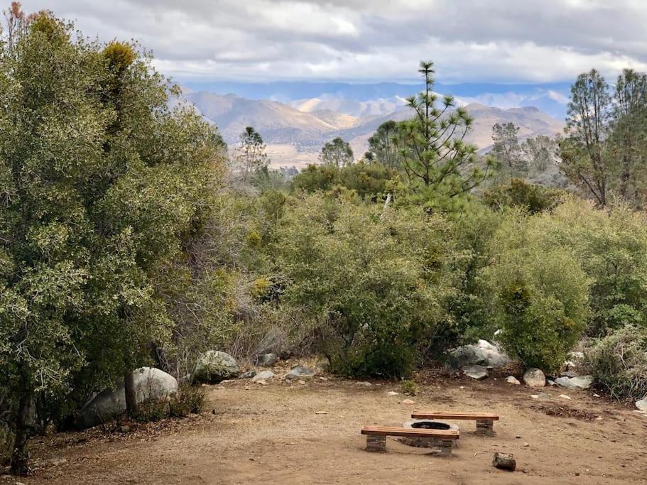 Shirley Creek Retreat: A Mountain Oasis Villa Wofford Heights Exterior photo